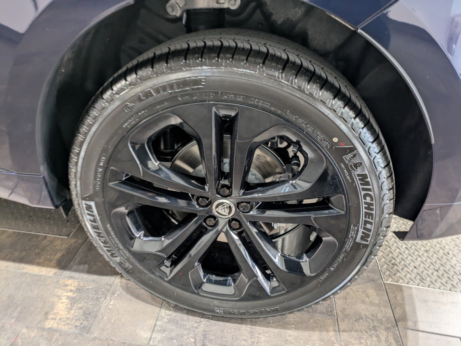 New 2026 Jaguar F-PACE R-Dynamic S image 14