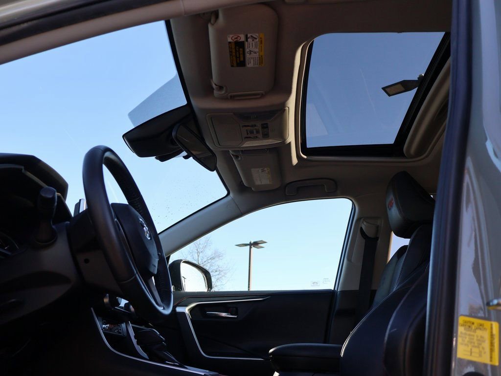 Used 2020 Toyota RAV4 TRD Off-Road w/ TRD Off-Road Weather Package image 32