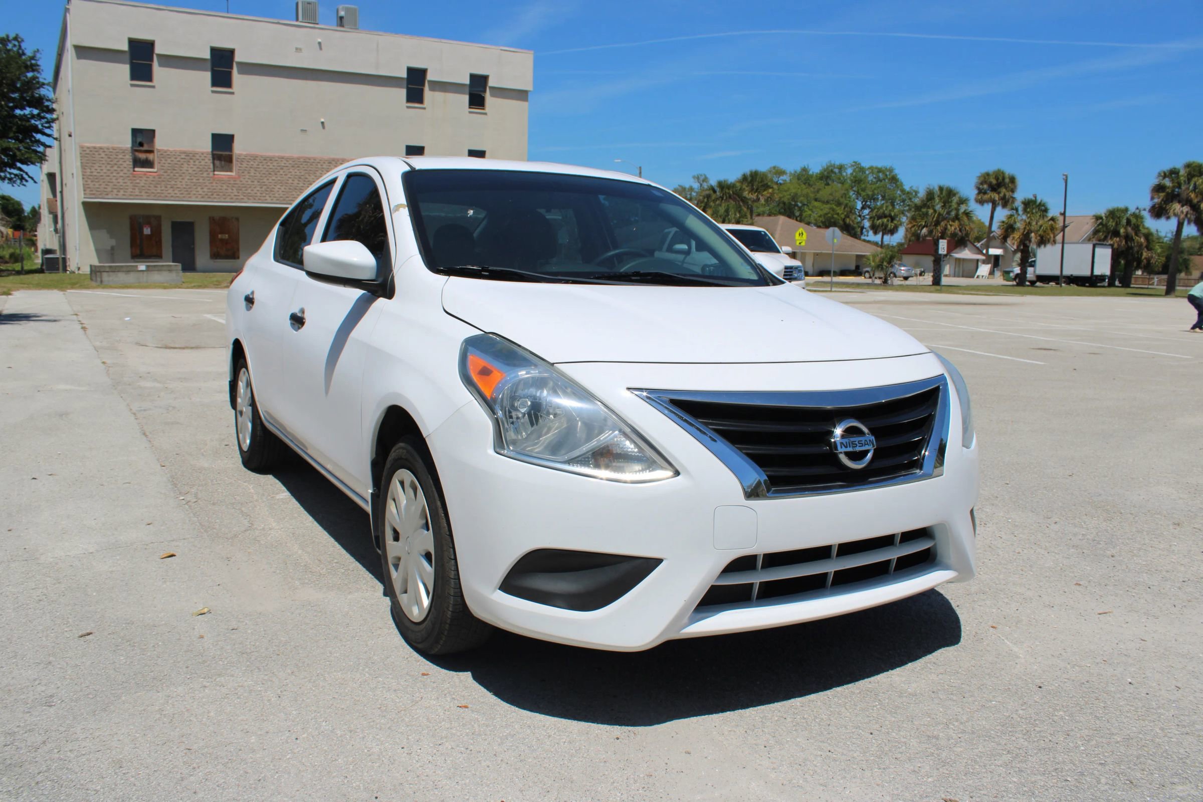 Used 2018 Nissan Versa S FWD image 20