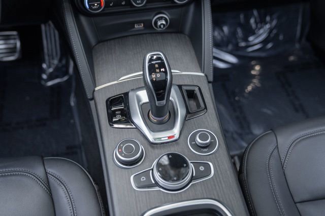 Used 2023 Alfa Romeo Stelvio Ti w/ Active Assist Plus Package AWD/4WD image 38