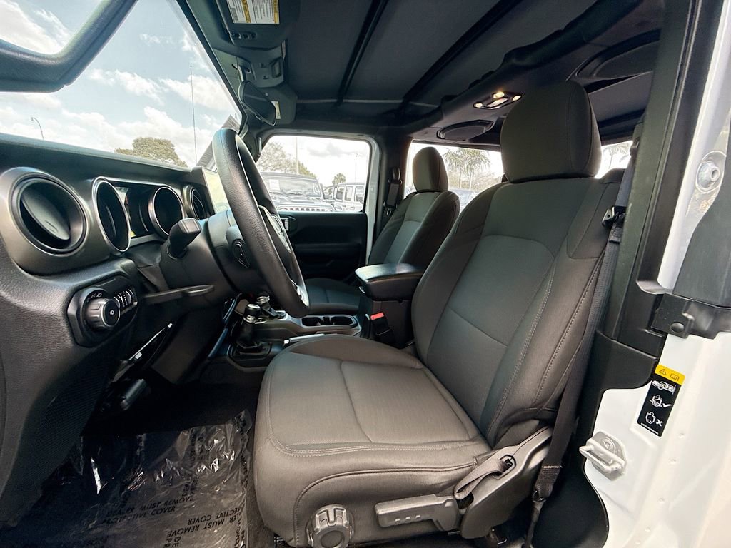 Used 2021 Jeep Wrangler Sport image 23