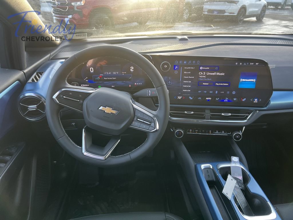 New 2026 Chevrolet Equinox EV LT AWD/4WD image 5