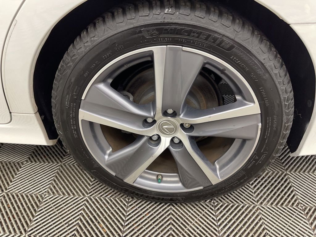 Used 2016 Lexus GS 200t w/ Premium Package image 35