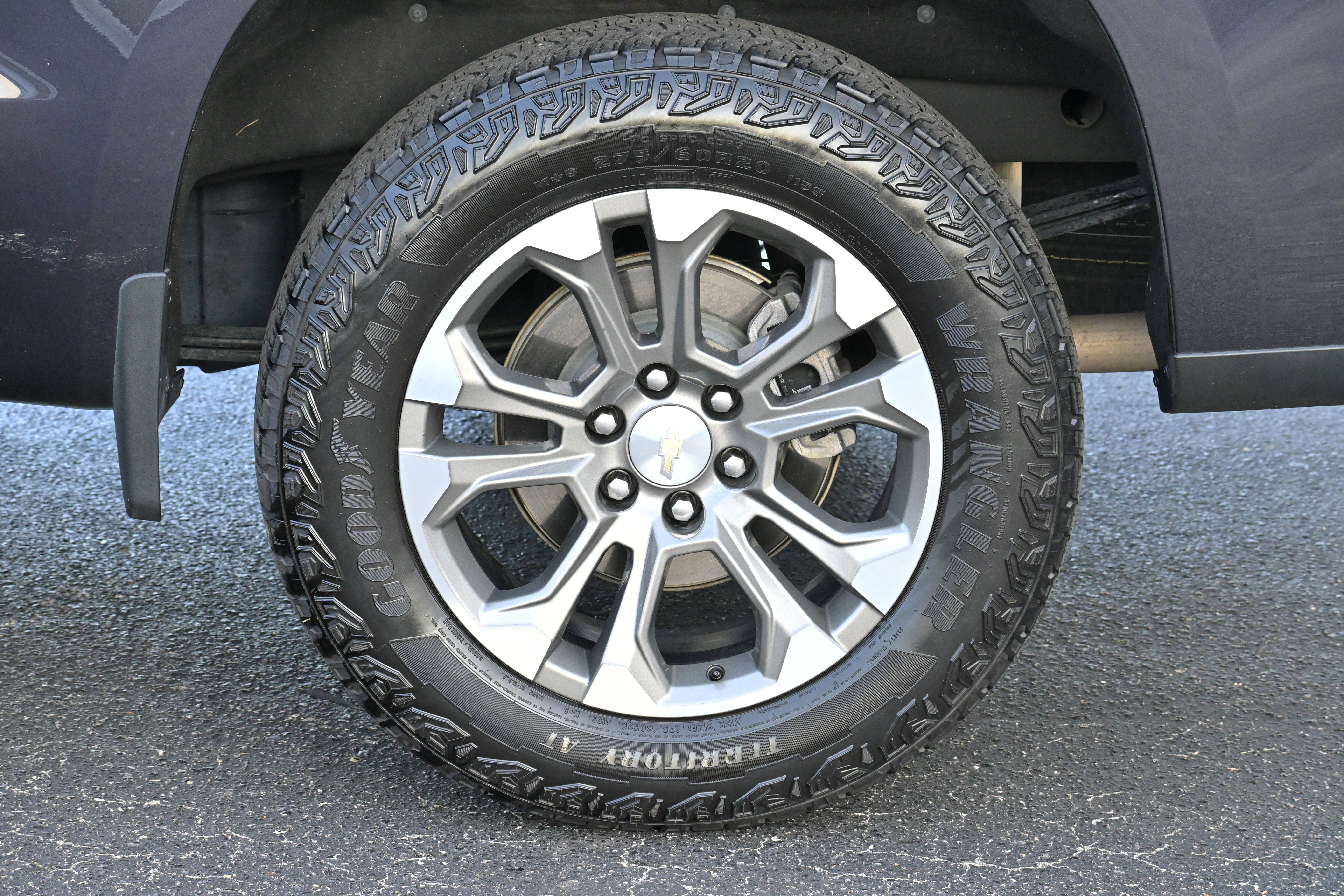 Used 2023 Chevrolet Silverado 1500 High Country w/ Technology Package image 36