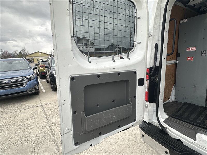 Used 2019 Nissan NV 3500 SL w/ Navigation Package RWD image 18