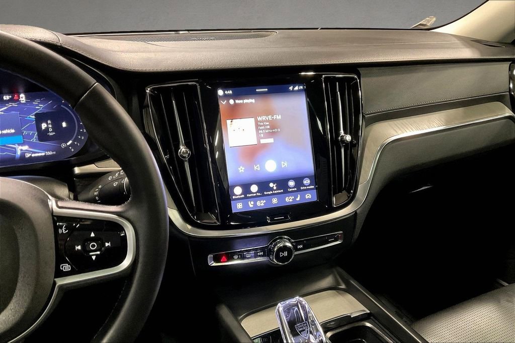Used 2026 Volvo V60 B5 Cross Country Ultra w/ Climate Package image 9