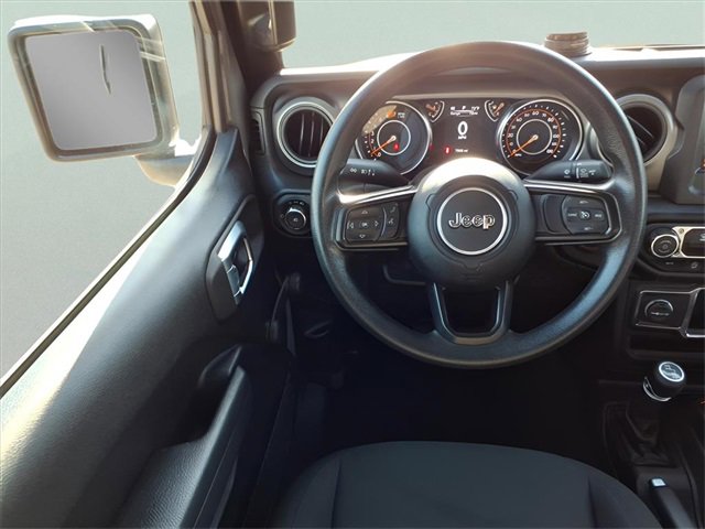 Used 2022 Jeep Wrangler Unlimited Sport image 4