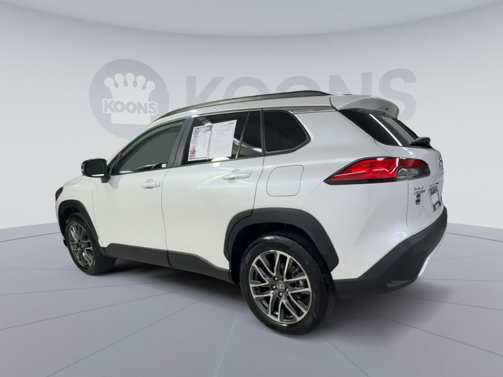 Used 2026 Toyota Corolla Cross XLE AWD/4WD image 8