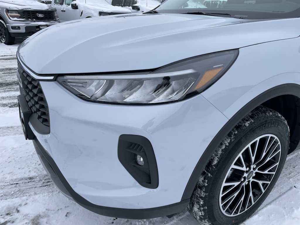 New 2026 Ford Escape SE image 40