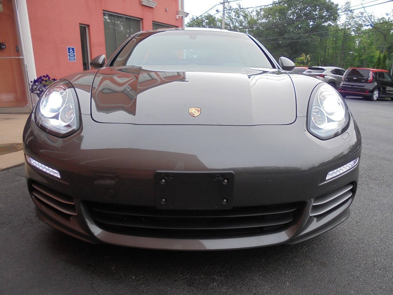 Used 2015 Porsche Panamera 4 AWD/4WD image 22