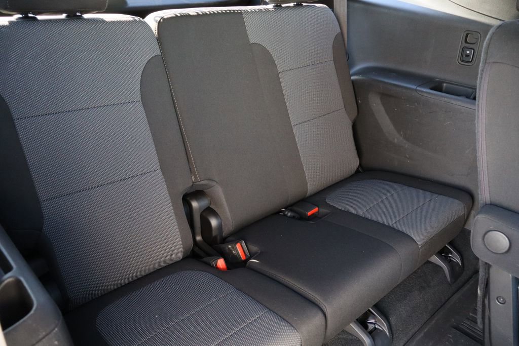 Used 2022 Chevrolet Traverse LT w/ LPO, Floor Liner Package image 27