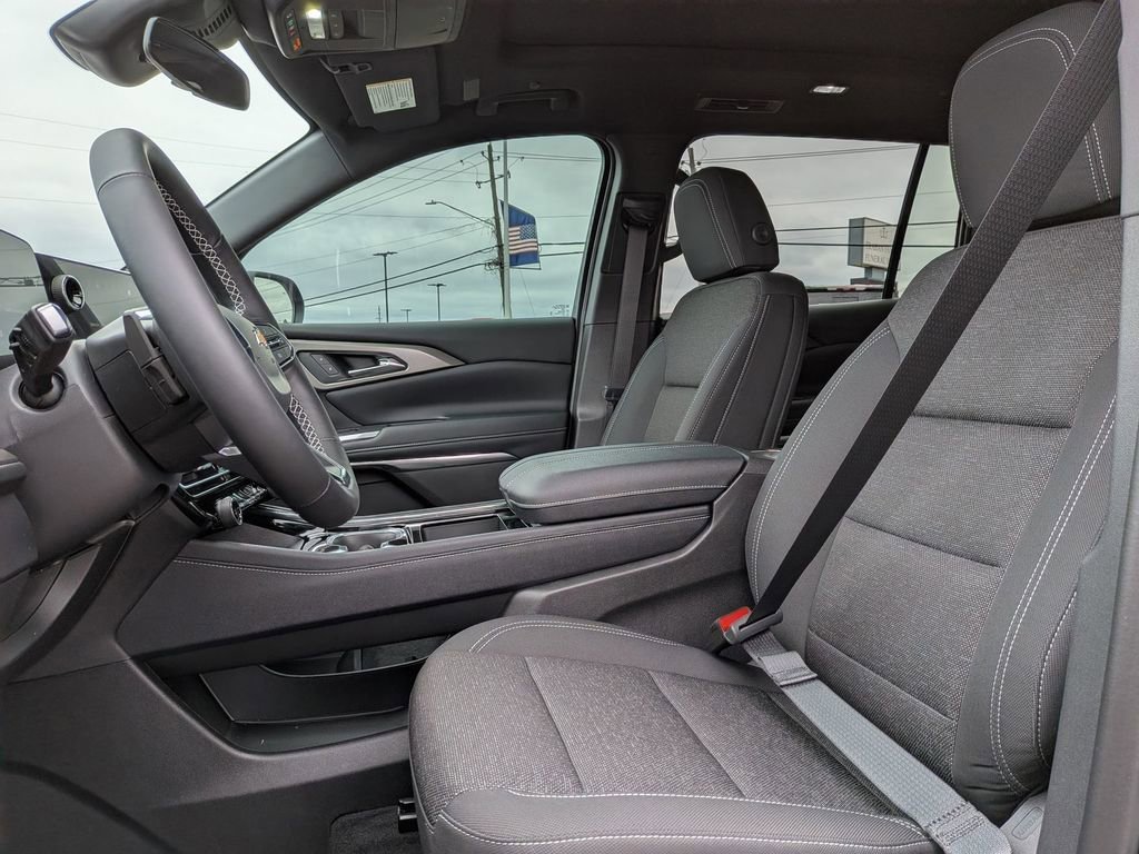 New 2026 Chevrolet Traverse LT w/ Sun and Wheel Package image 14