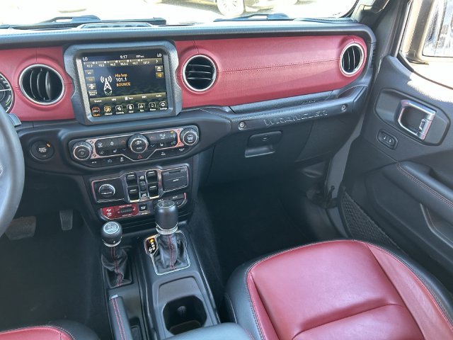 Used 2023 Jeep Wrangler Unlimited Rubicon 4xe AWD/4WD image 17