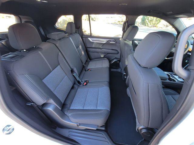 New 2026 GMC Acadia Elevation image 15