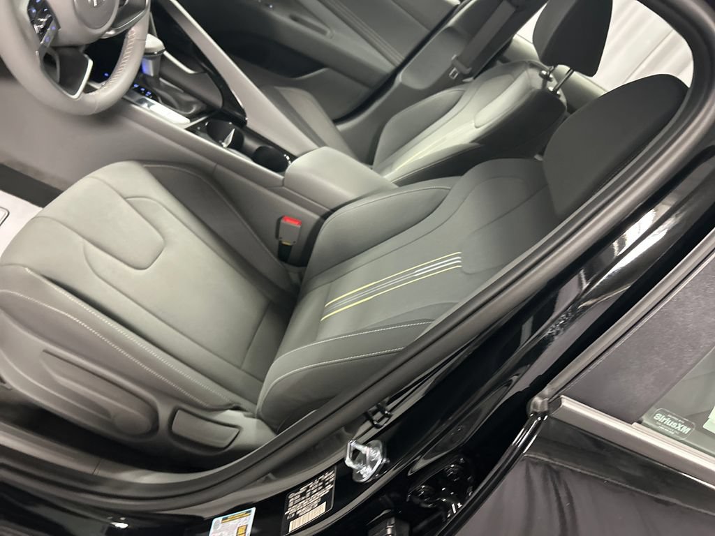 New 2026 Hyundai Elantra SEL FWD image 10