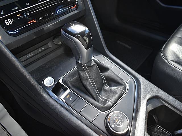 Used 2022 Volkswagen Tiguan SE image 22