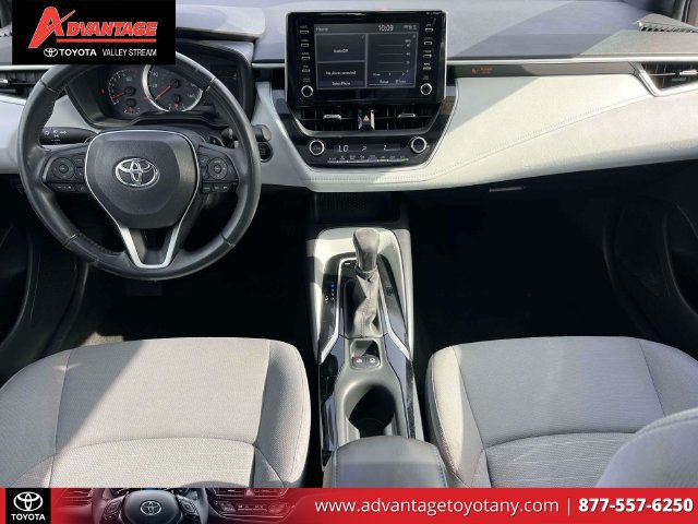 Certified 2020 Toyota Corolla SE w/ SE Premium Package FWD image 17
