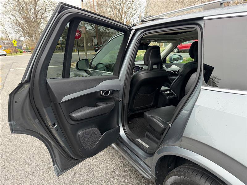 Used 2016 Volvo XC90 T6 Momentum image 20