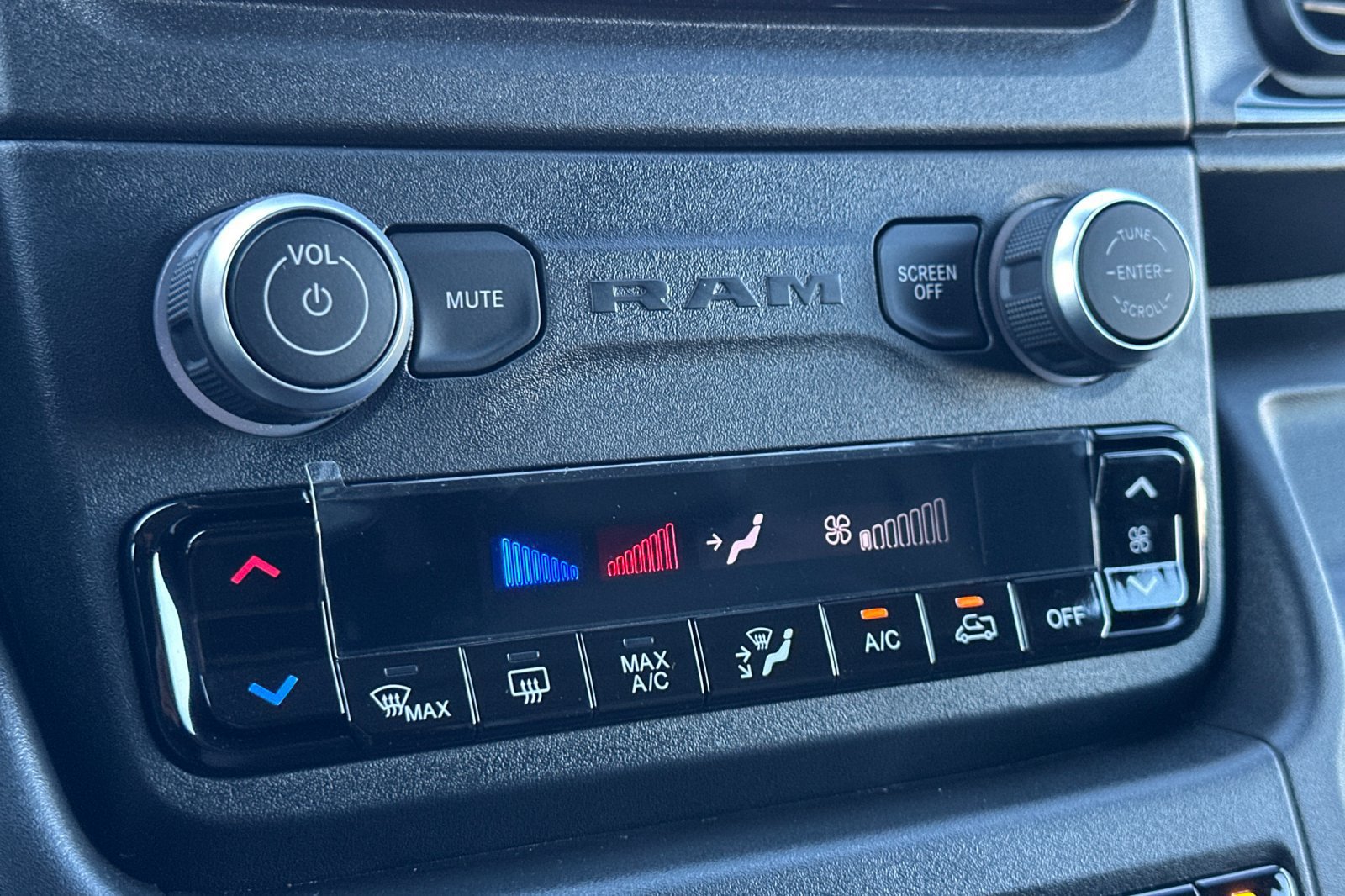 New 2027 RAM ProMaster 1500 w/ Safety Group FWD image 19