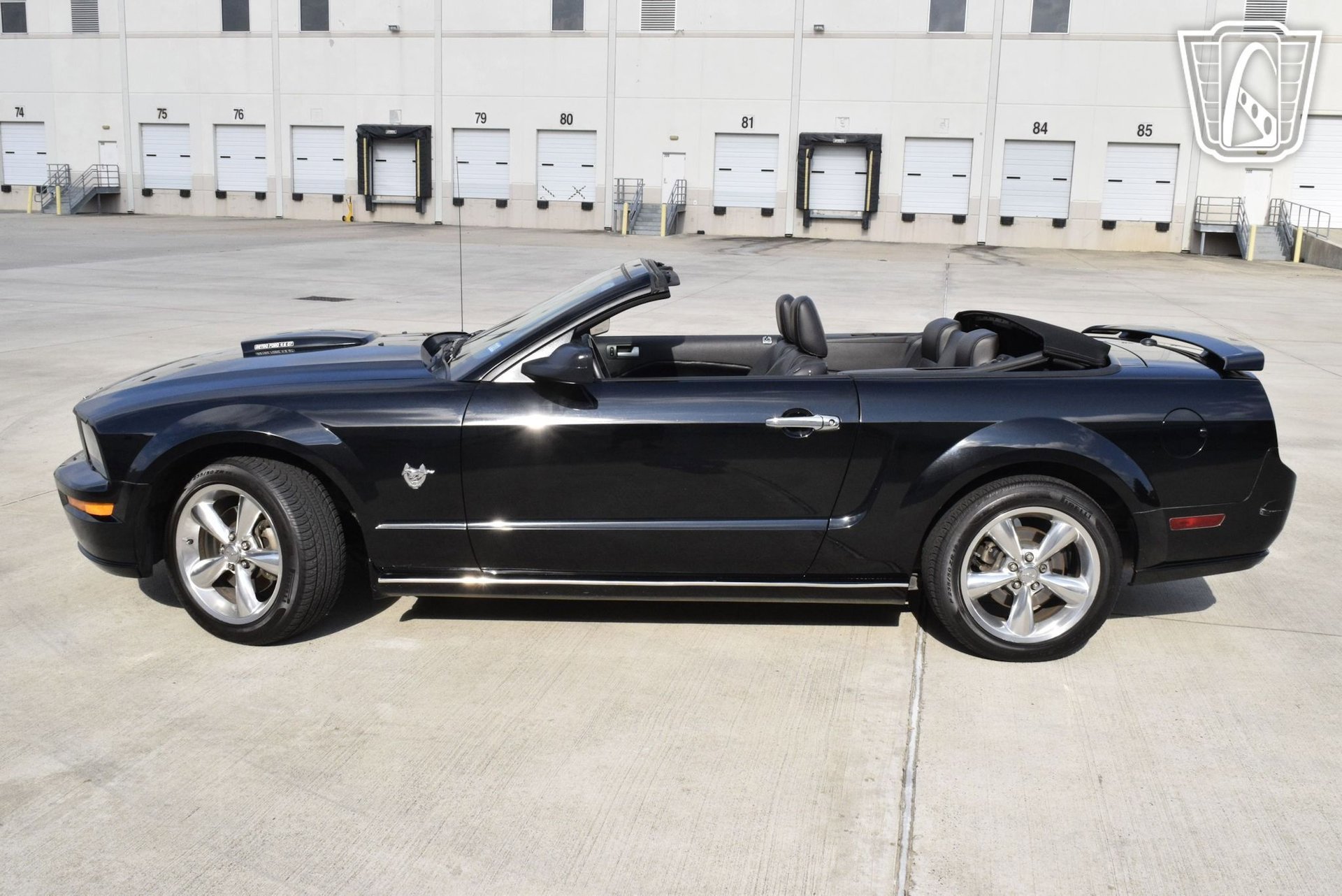 Used 2009 Ford Mustang GT image 3