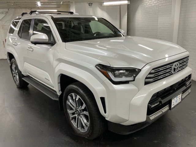Used 2026 Toyota 4Runner Limited AWD/4WD image 9