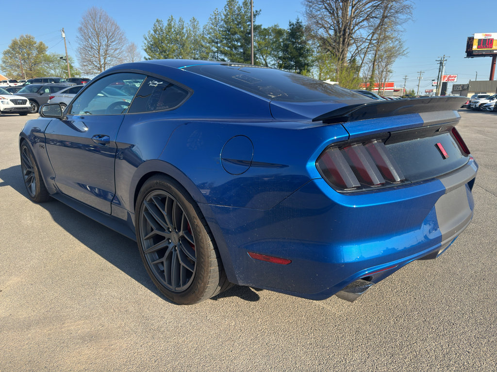 Used 2017 Ford Mustang GT w/ Black Accent Package RWD image 5