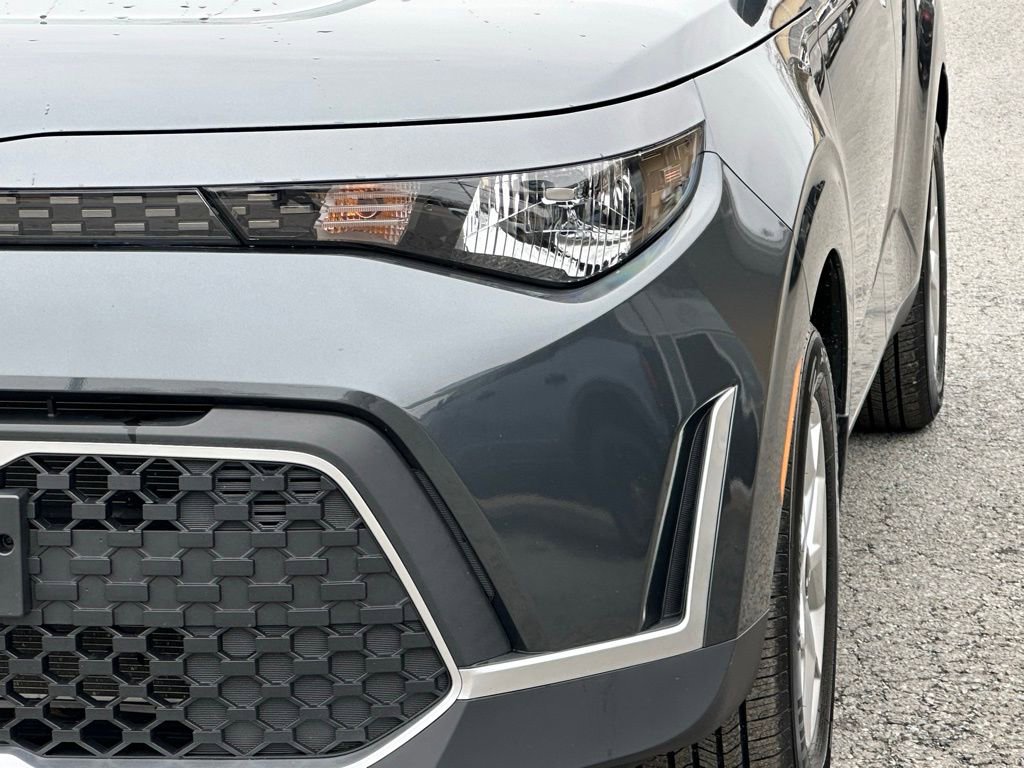 Used 2023 Kia Soul LX w/ LX Technology Package image 40