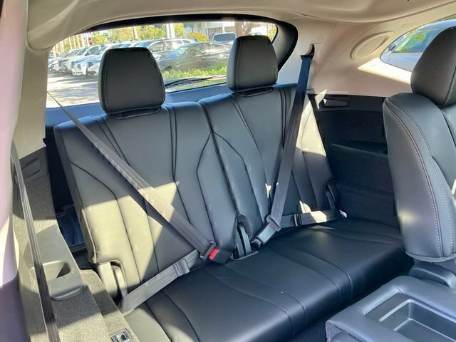 New 2026 Acura MDX w/ Technology Package FWD image 12