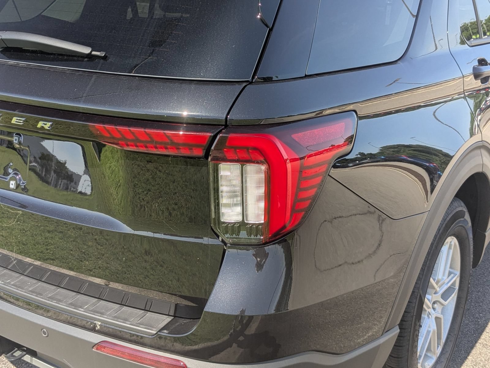 New 2026 Ford Explorer Active w/ Active Comfort Package RWD image 36