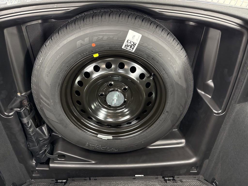 New 2026 Jeep Grand Cherokee Summit image 12