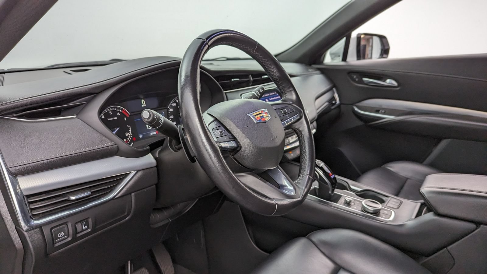 Used 2021 Cadillac XT4 Sport AWD/4WD image 13