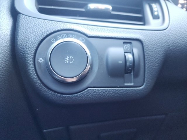 Used 2020 Buick Envision Premium image 28