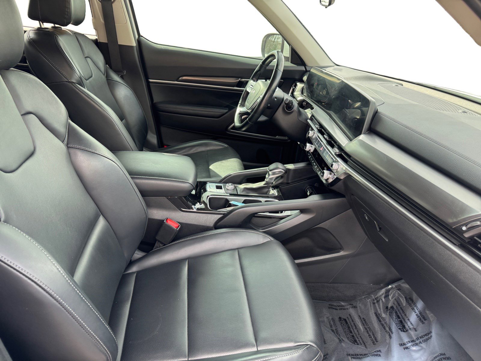 Used 2024 Kia Telluride LX image 15