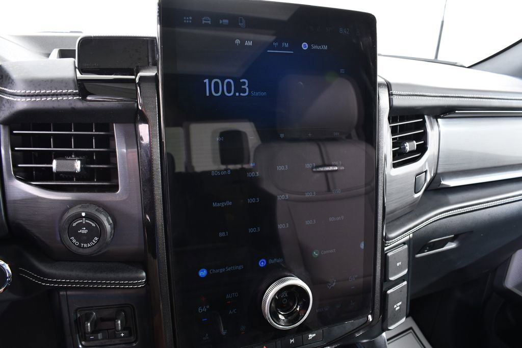 Used 2025 Ford F150 Lightning Platinum AWD/4WD image 29