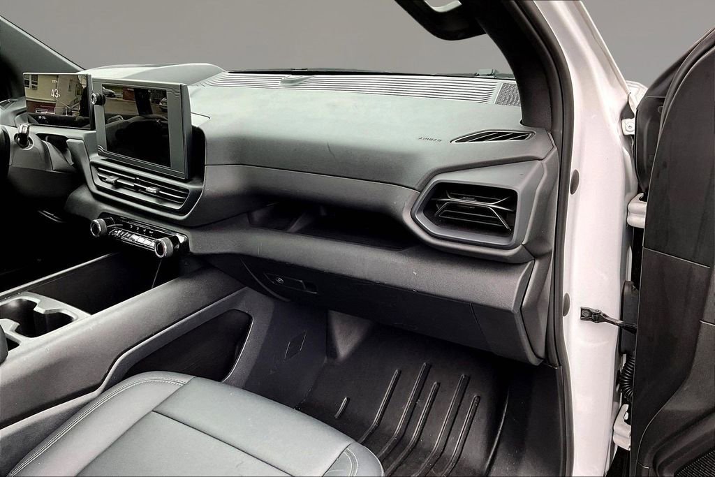 Used 2024 Chevrolet Silverado EV W/T AWD/4WD image 24