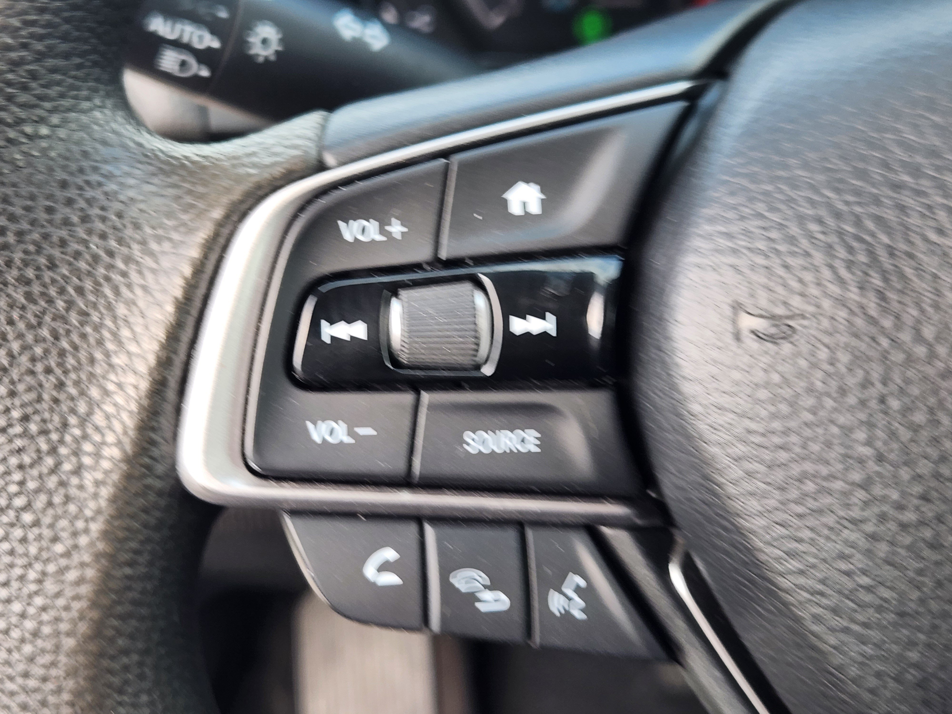 Used 2019 Honda Accord LX image 22
