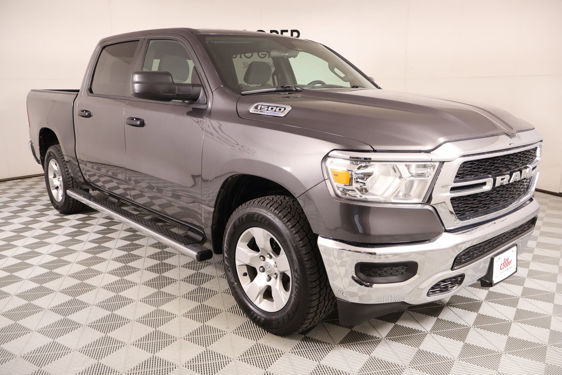Used 2024 RAM 1500 Tradesman AWD/4WD image 1