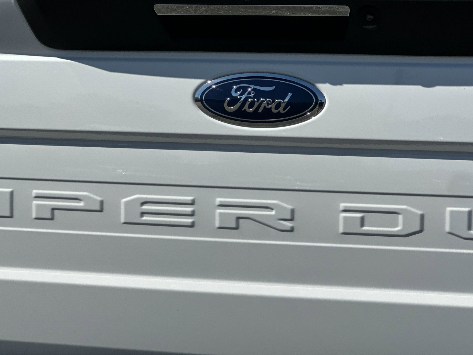 Certified 2020 Ford F350 Lariat w/ Lariat Ultimate Package image 27