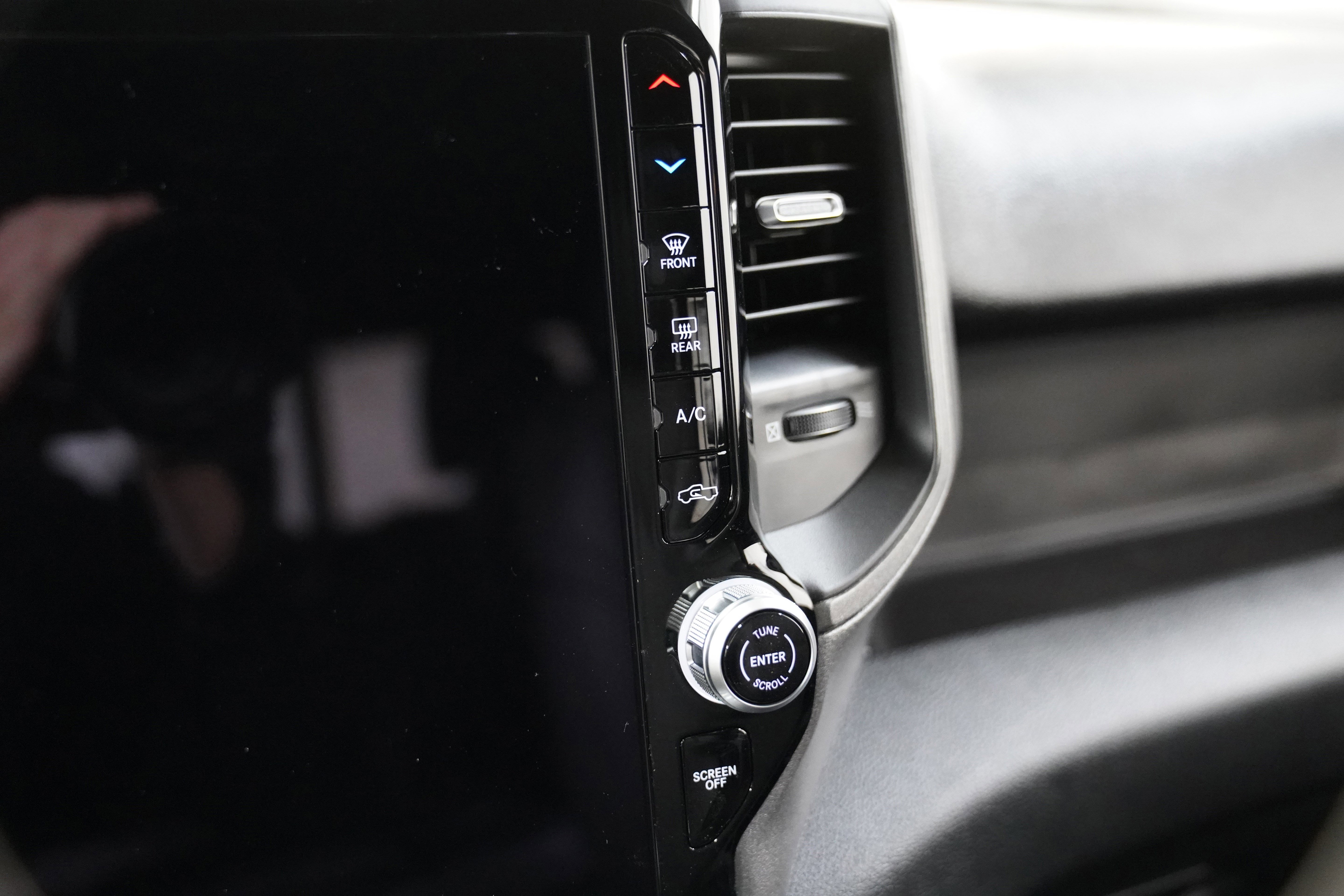 New 2026 RAM 2500 Tradesman AWD/4WD image 28