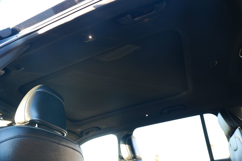 New 2025 Jeep Grand Cherokee L Limited image 30