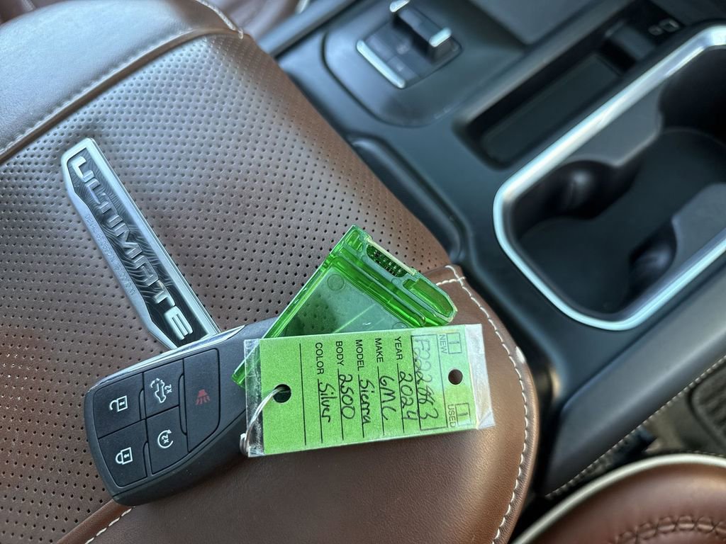 Used 2024 GMC Sierra 2500 Denali Ultimate image 30