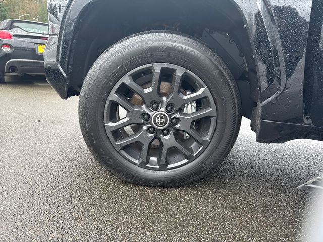 Used 2024 Toyota Tundra Platinum image 30