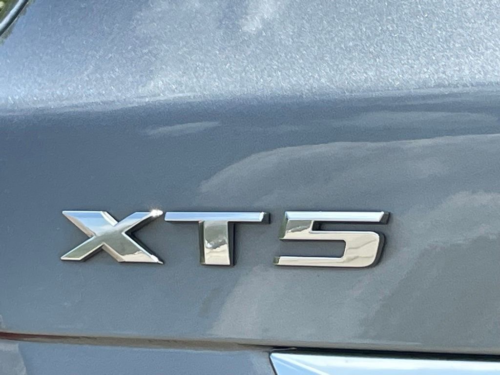 Certified 2023 Cadillac XT5 Premium Luxury w/ LPO, Floor Liner Package AWD/4WD image 22