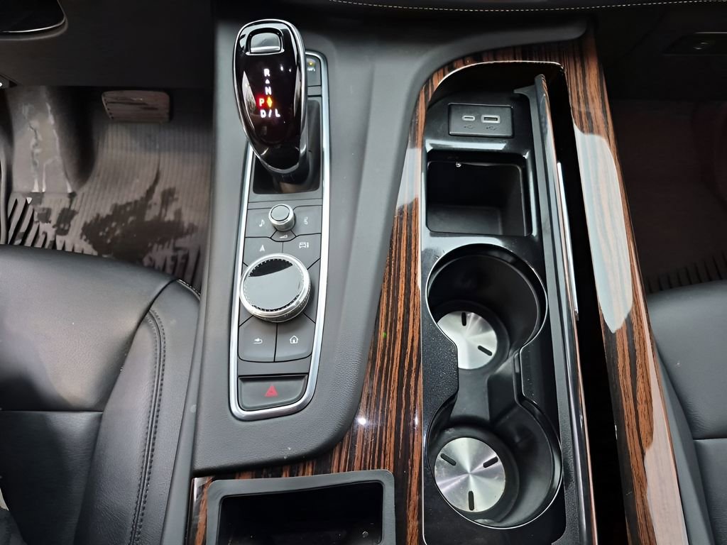 Used 2023 Cadillac Escalade ESV Luxury image 40