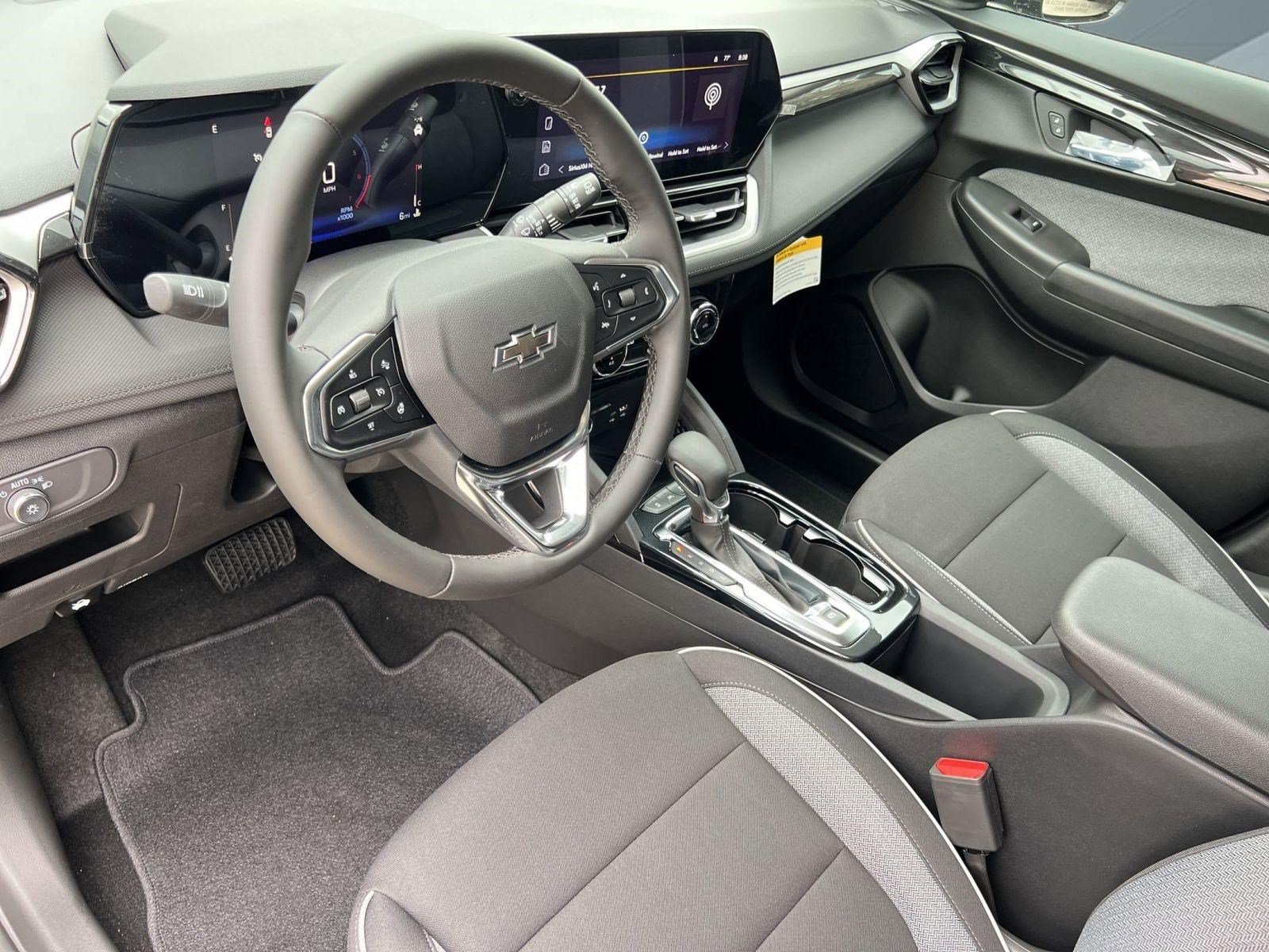 New 2026 Chevrolet TrailBlazer LT w/ Convenience Package FWD image 4