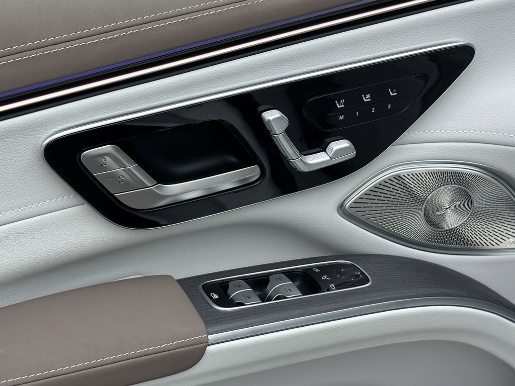 New 2026 Mercedes-Benz EQS 400 4MATIC SUV image 12