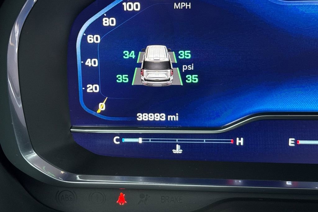 Certified 2023 Chevrolet Tahoe Z71 AWD/4WD image 33