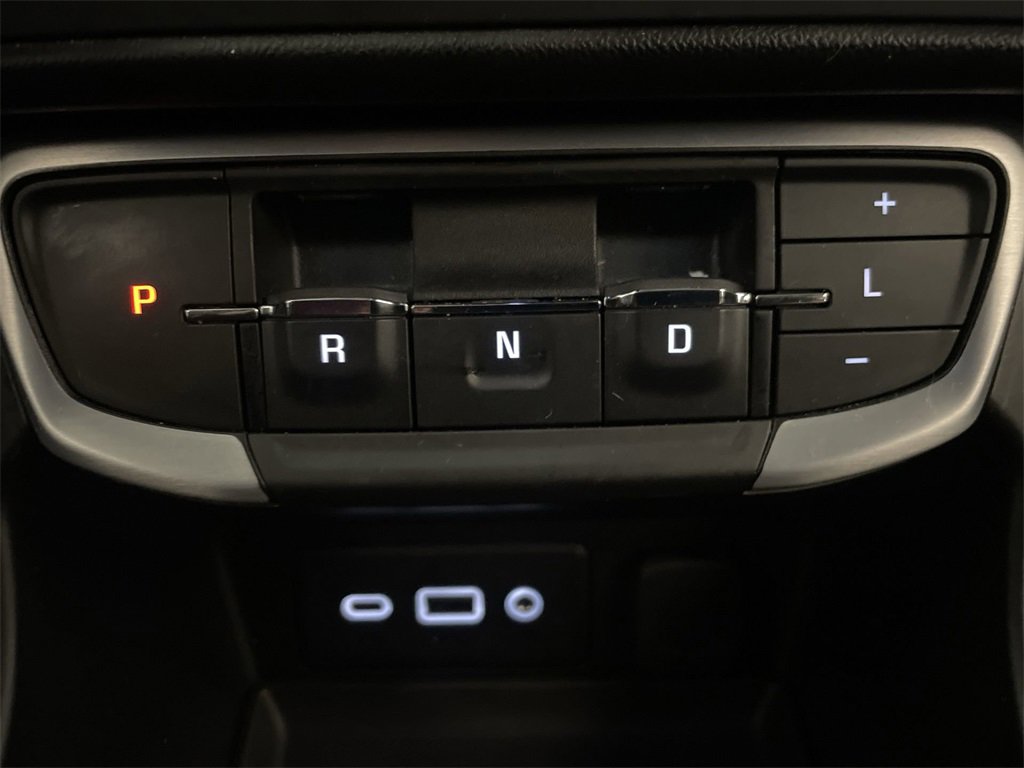 Used 2022 GMC Terrain SLE w/ Driver Convenience Package image 10