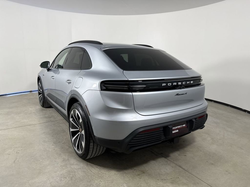 New 2026 Porsche Macan 4 Electric AWD/4WD image 3