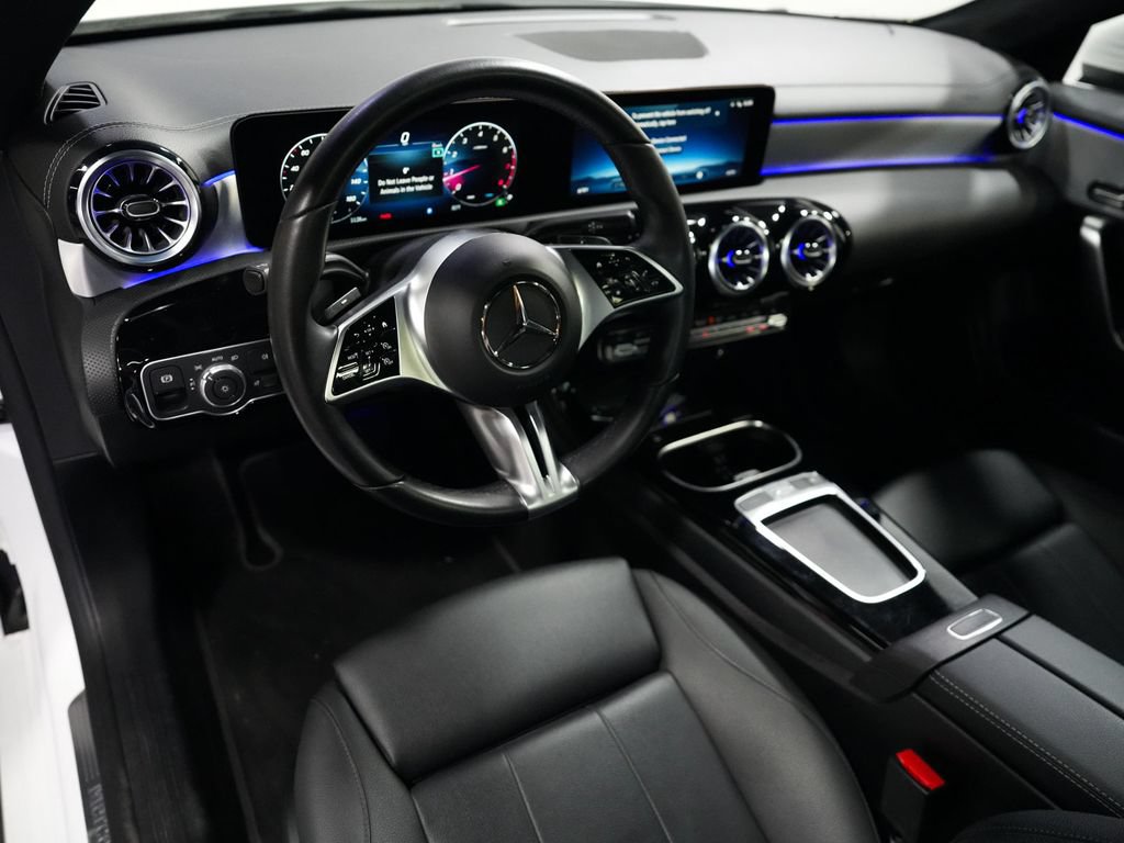 Used 2025 Mercedes-Benz CLA 250 4MATIC image 16